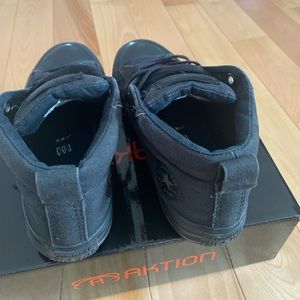 Chuck Taylor All Star High Street Canvas sneakers from Converse Youth size 2 US